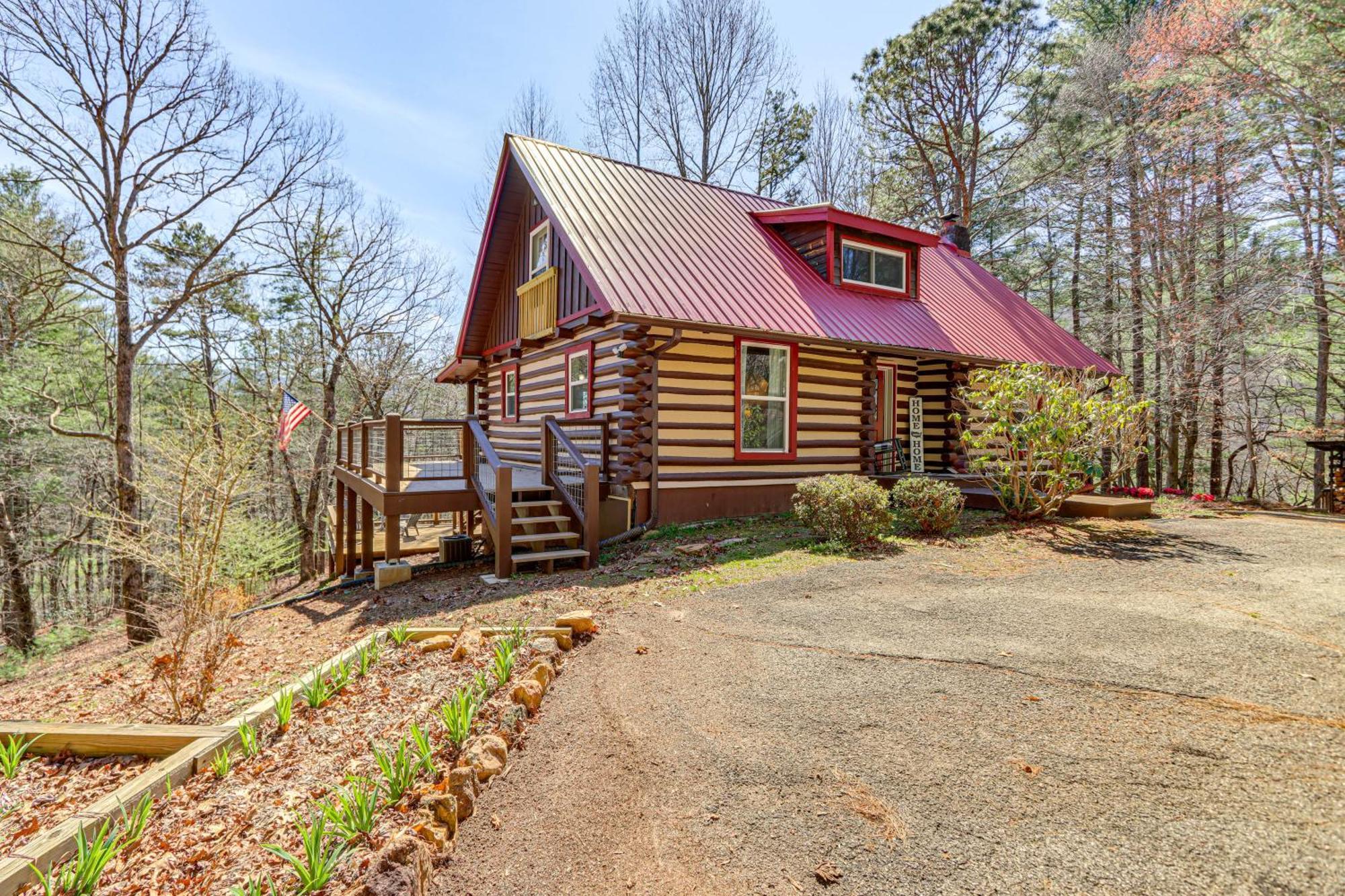 Dog-Friendly Hiawassee Cabin With Decks And Fire Pit! Εξωτερικό φωτογραφία