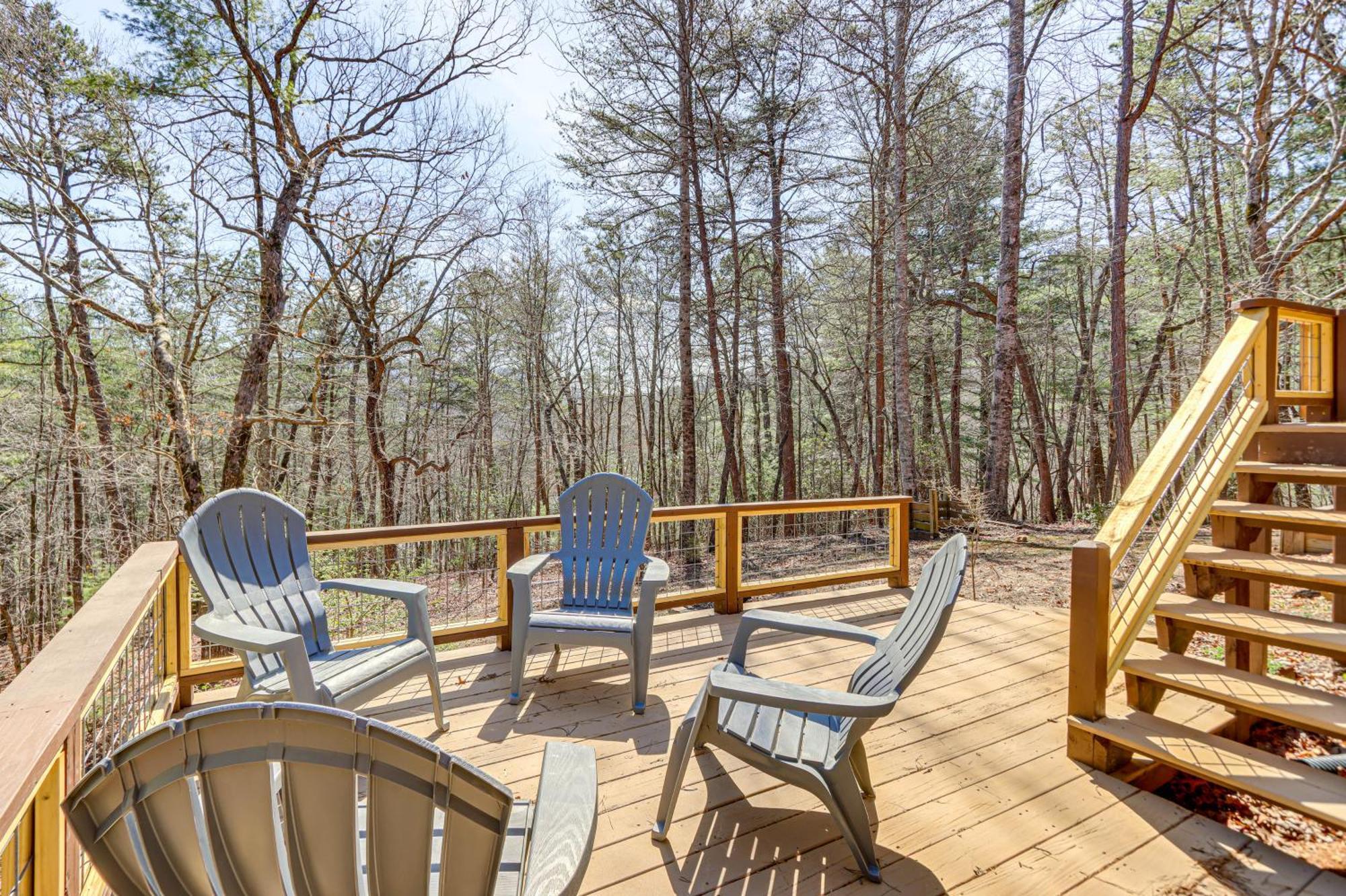 Dog-Friendly Hiawassee Cabin With Decks And Fire Pit! Εξωτερικό φωτογραφία